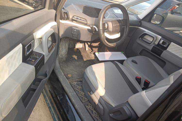 Used Baojun KiWi EV 2021 Artist Model Lithium Iron Phosphate
