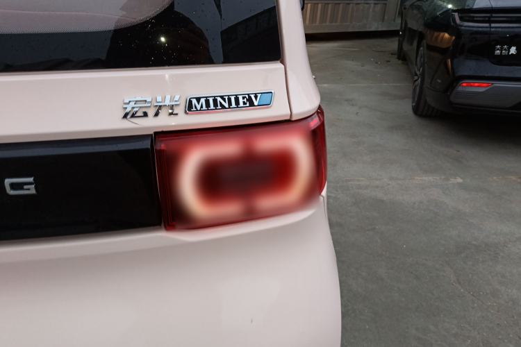 Used Wuling Hongguang MINIEV 2022 Macaron Premium Model – Lithium Iron Phosphate
