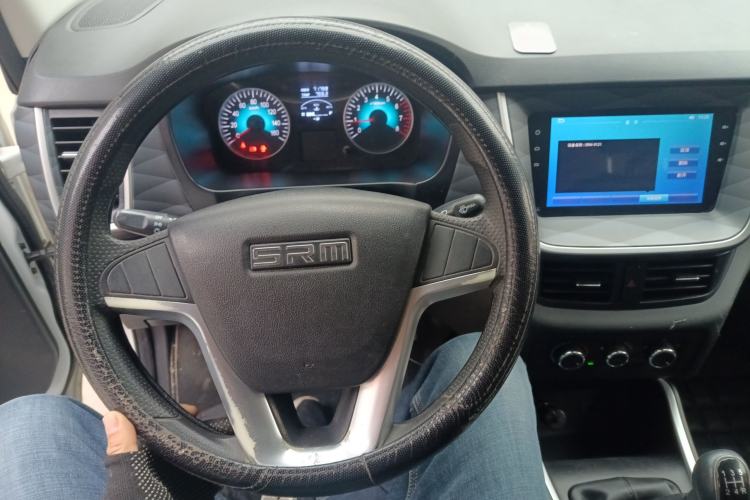 Used Jinbei Gold Hiace M Classic 2022 1.5L Travel Lion Passenger Van 6 Seats
