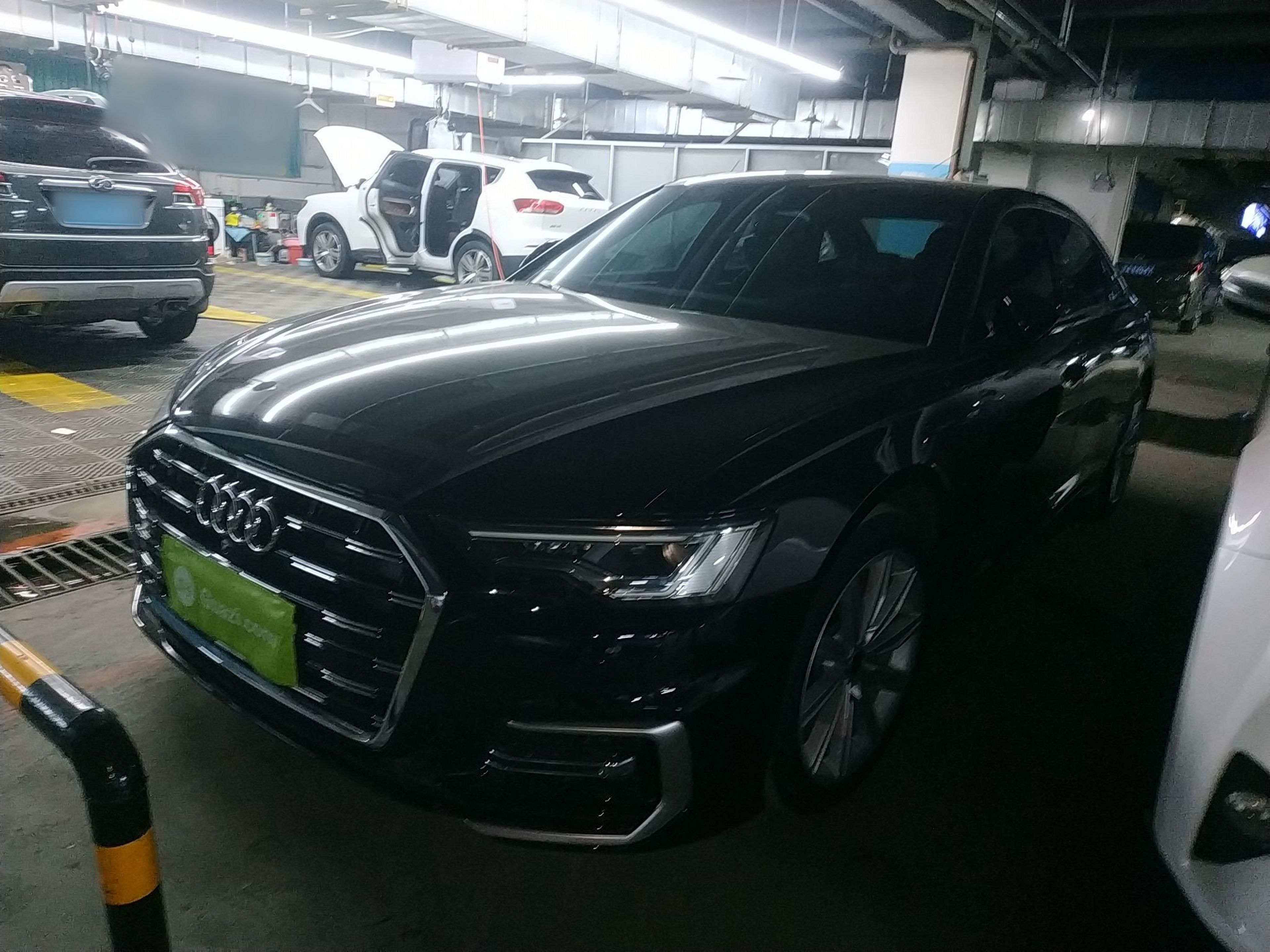 Под передней частью автомобиля