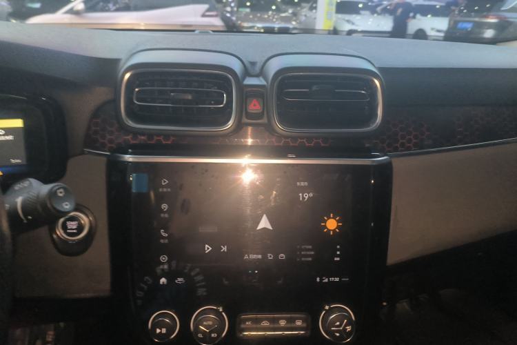 Used Lynk & Co 02 2018 2.0T DCT 4x4 Sport Pro Edition China V Standard
