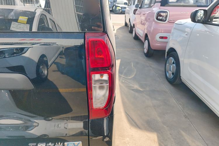 Used Wuling Zhiguang New Energy 2025 Standard Model
