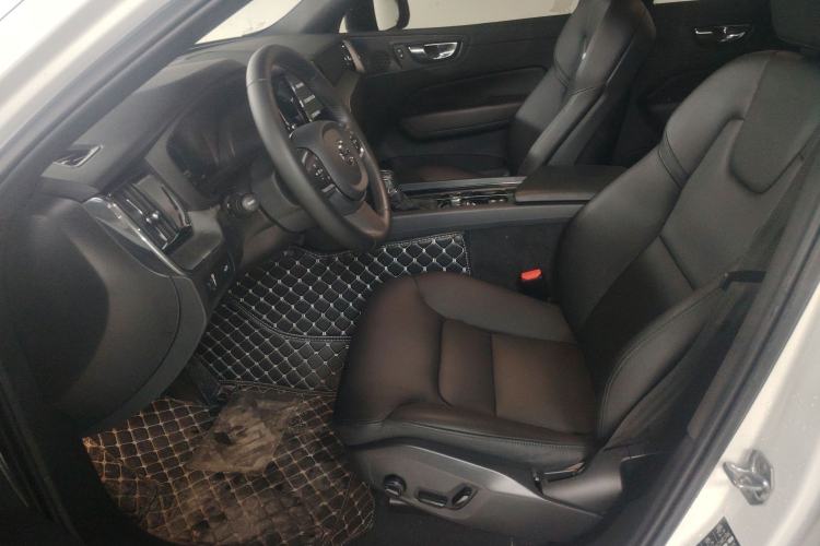 Used Volvo XC60 2021 T5 4x4 Zhiyi Sport Edition