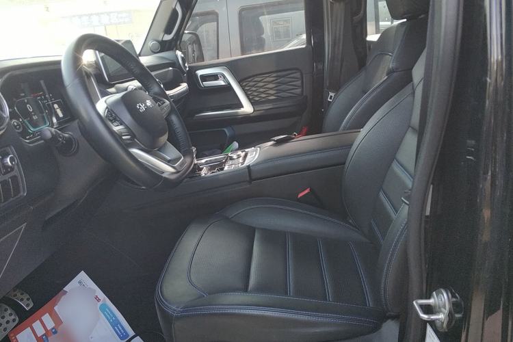 Used Beijing Auto BJ40 2020 2.0T Automatic Four-Wheel Drive Urban Hunter Edition Chivalrous Type
