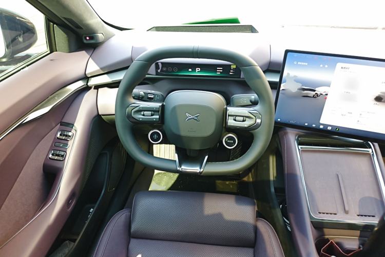 Used XPeng P7 2025 Model—750 All-Wheel-Drive High-Performance Ultra
