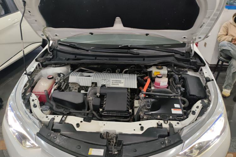 Used Toyota Levin 2016 Dual-Engine 1.8H GS E-CVT Elite Model with Sunroof
