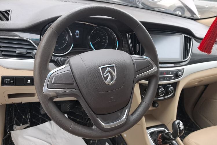 Used Baojun 730 2016 1.5L Manual Comfort Version 7 Seats China V Emission Standard