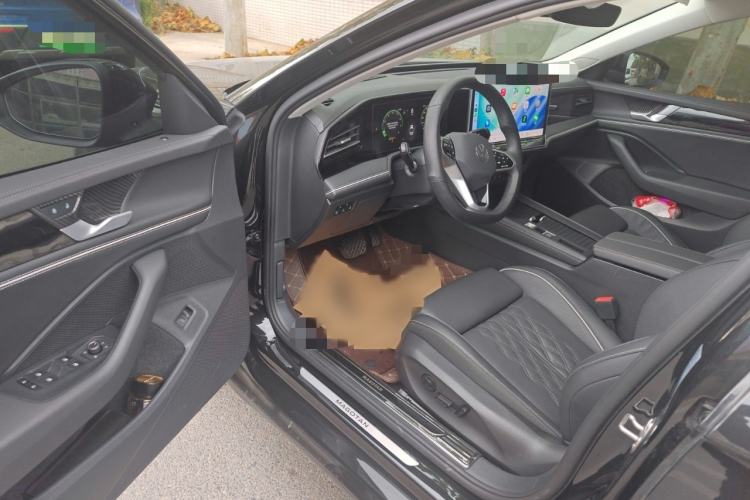 Used Volkswagen Magotan 2024 380TSI DSG Prestige Edition DaMai Package
