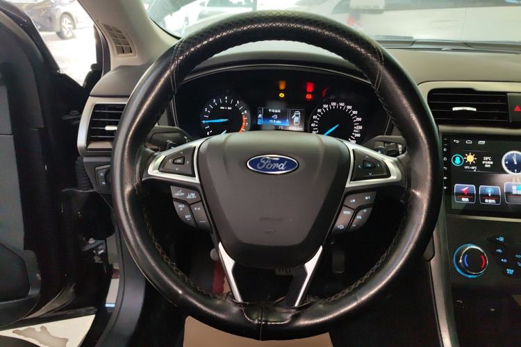 Used Ford Mondeo 2018 EcoBoost 180 Smart Control Fashion Model China VI Standard