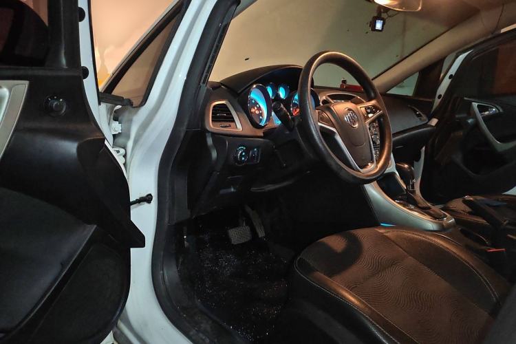 Used Buick GT 2014 XT 1.6L Automatic Fashion Edition
