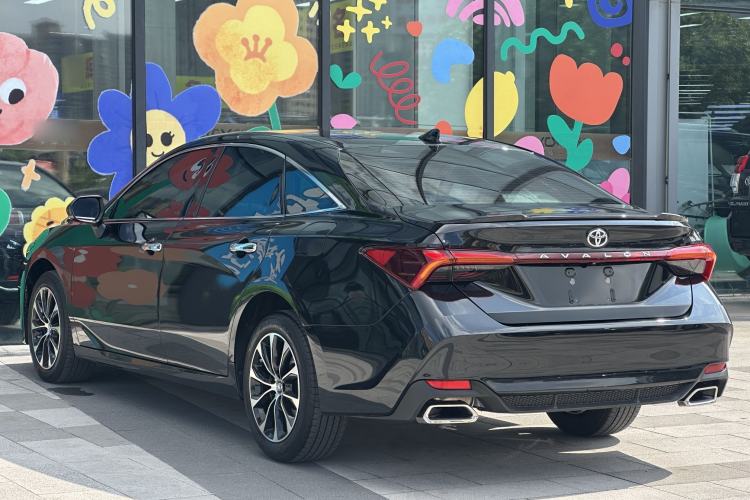 Used Toyota Avalon 2023 2.5L Luxury Edition
