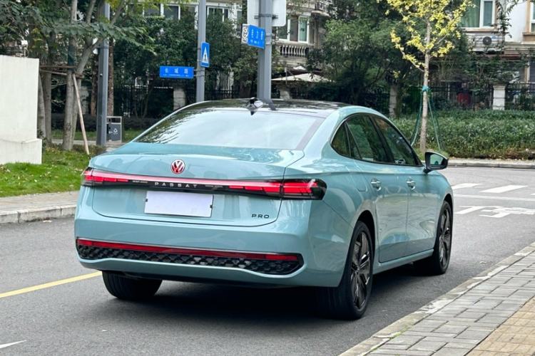 Used Volkswagen Passat 2025 Pro 380TSI Starry Dragon Luxury Edition
