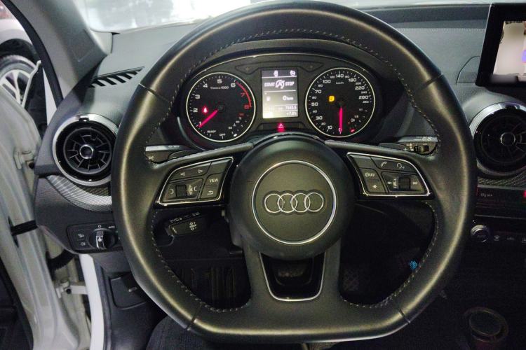 Used Audi Q2L 2022 35 TFSI Fashion Dynamic Model
