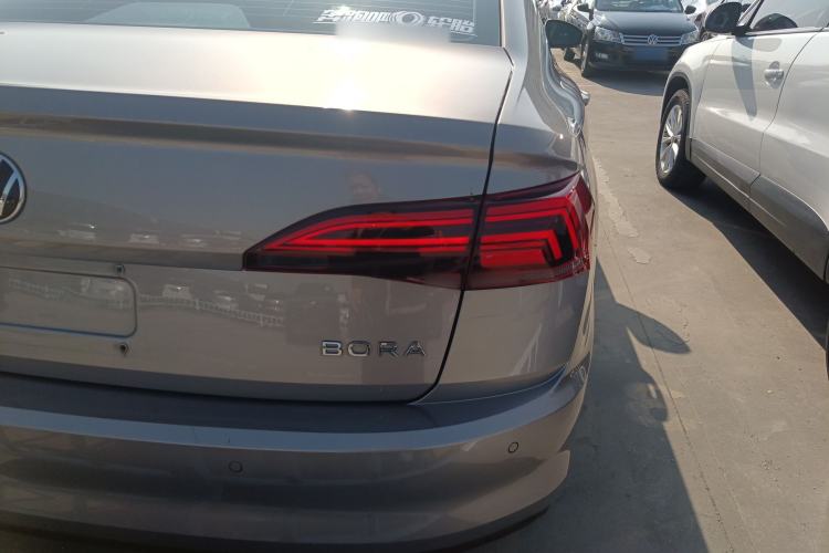 Used Volkswagen Bora 2021 1.5L Automatic Fashionable Smart Connectivity Version
