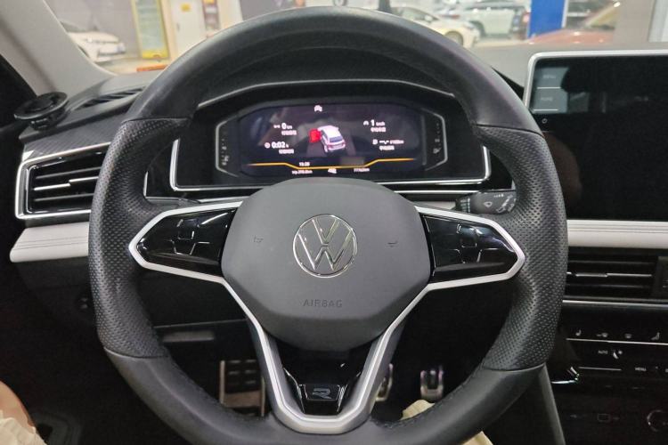 Used Volkswagen Tiguan L 2022 330TSI Automatic Two-Wheel Drive R-Line Enhanced Edition