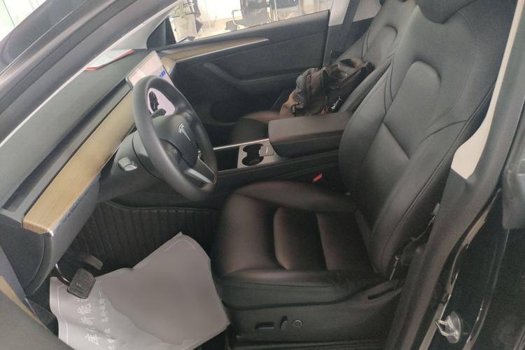 Used Tesla Model Y 2021 Standard Range Rear-Wheel Drive Version
