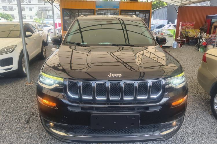 Used  Grand Commander 2018 2.0T Four-Wheel Drive Enjoyment Edition China VI
