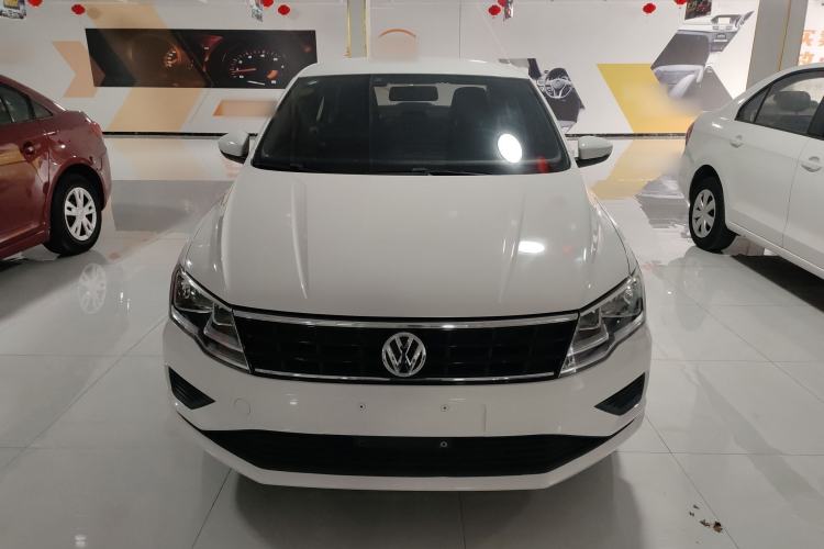 Used Volkswagen Jetta 2017 1.5L Manual Fashion Edition