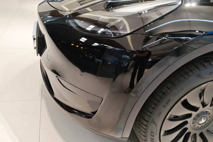 Used Tesla Model Y 2021 Long-Range All-Wheel-Drive Version
