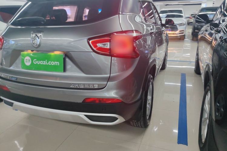 Used Baojun 510 2017 1.5L Automatic Fashion Model
