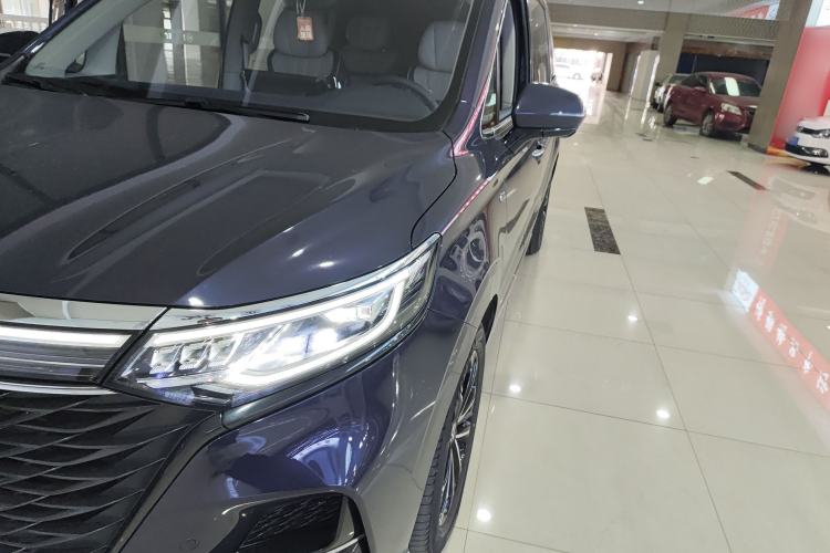 Used Roewe iMAX8 2022 400TGI Prestige Edition
