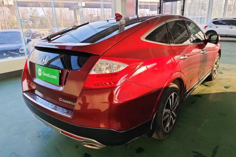 Used Honda Crosstour 2016 2.4L Luxury Edition