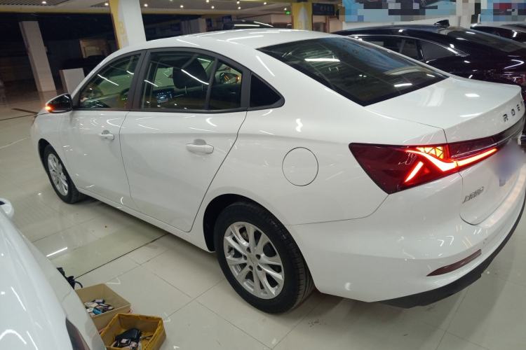 Used Roewe i5 2023 1.5L Manual Comfort Edition
