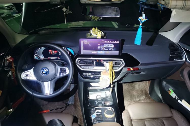 Used BMW iX3 2024 Leading Model
