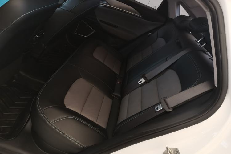 Used Geometry G6 2022 620 New Le Xinying
