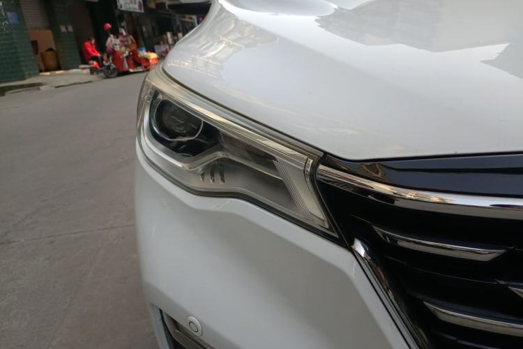 Used FAW Senya R9 2018 1.2T Automatic Prestige Smart Enjoyment Model
