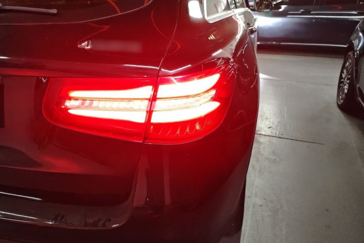 Used Mercedes-Benz GLC 2016 GLC 260 4MATIC Luxury Model