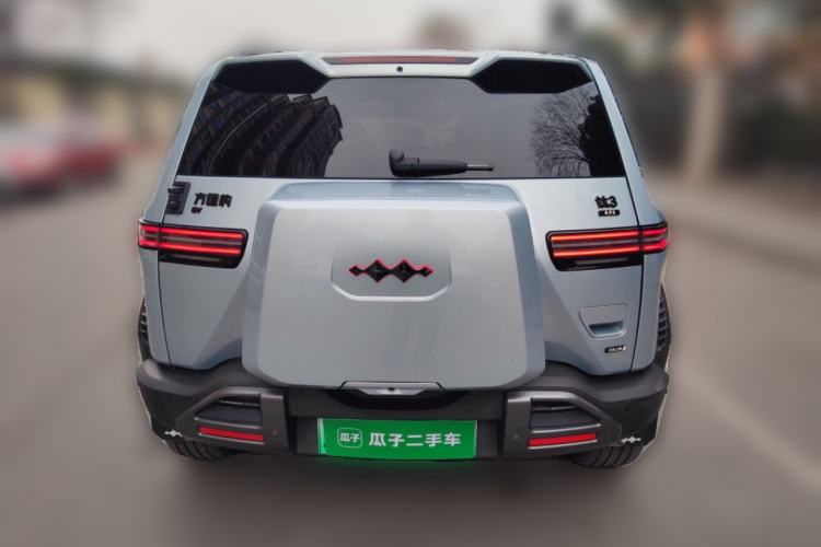 Used  Titanium 3 2025 501 km All-Wheel Drive Intelligent Driving Max Edition