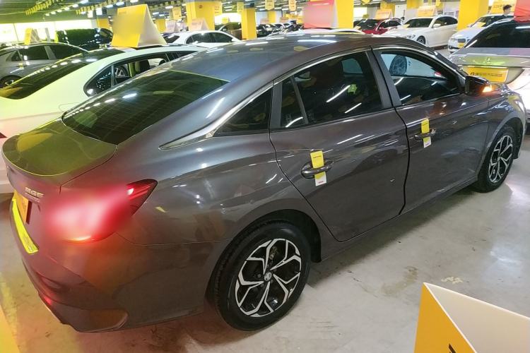 Used MG 5 2022 180 DVVT CVT Youth Luxury Edition