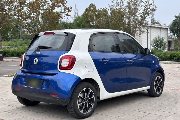 Used  forfour 2016 1.0L 52 kW Passion Edition
