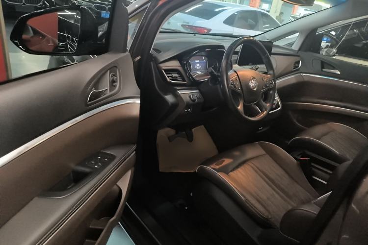 Used Buick GL8 2023 Land Executive Class 652T Luxury Model
