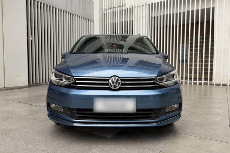 Used Volkswagen Touran 2016 Volkswagen Touran L 280TSI DSG Comfort Edition
