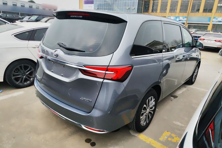 Used Buick GL8 2021 Land Cruiser Executive Class 652T Comfort Model
