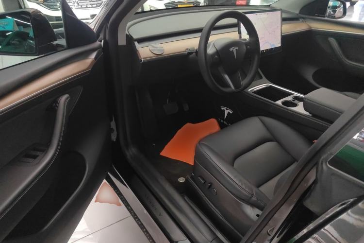 Used Tesla Model Y 2021 Standard Range Rear-Wheel Drive Version