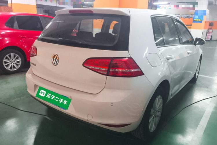 Used Volkswagen Golf 2016 1.6L Manual Fashion Edition
