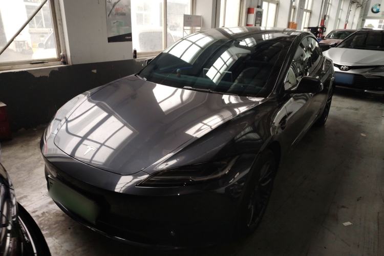 Used Tesla Model 3 2023 Long-Range All-Wheel-Drive Version
