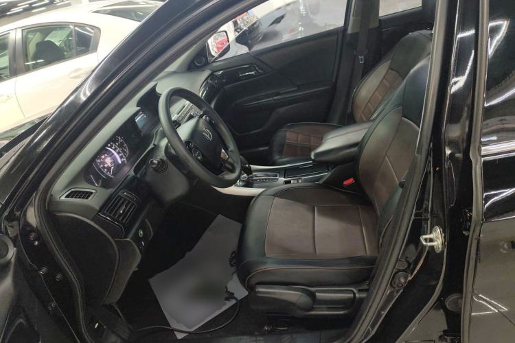 Used Honda Accord 2016 2.0L Comfort Edition
