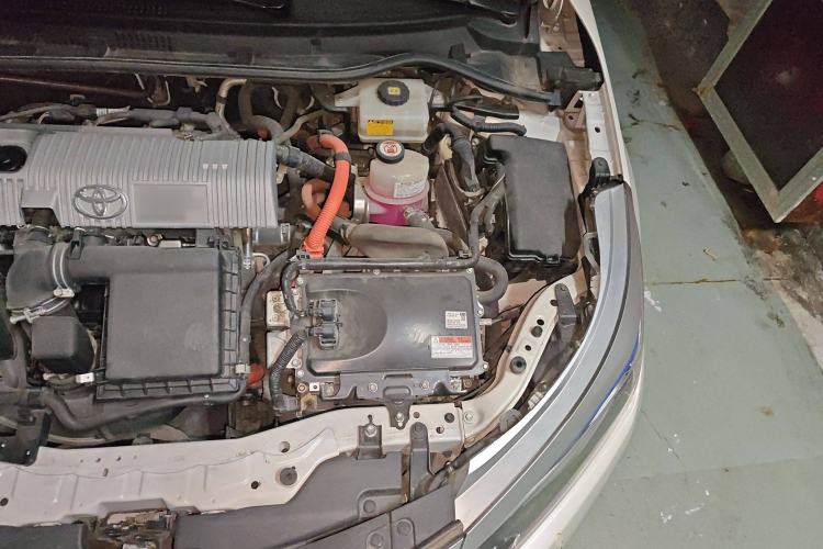 Used Toyota Levin 2017 Revised Dual-Engine 1.8H GS E-CVT Elite Sunroof Version China V Standard
