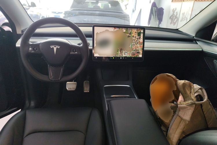 Used Tesla Model Y 2023 Rear-Wheel-Drive Version
