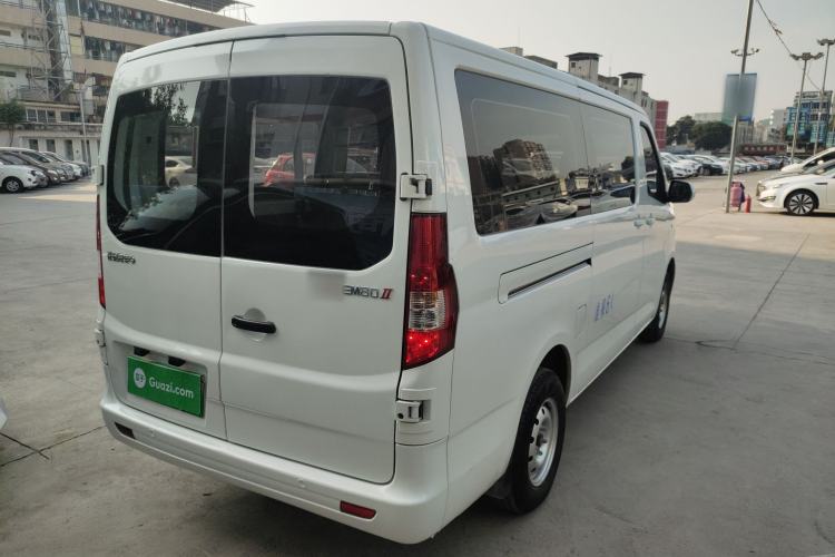 Used Chana Ruixing EM80 2025 Passenger Version Comfort Edition 6-Seater 300 km Dual-Swing Doors
