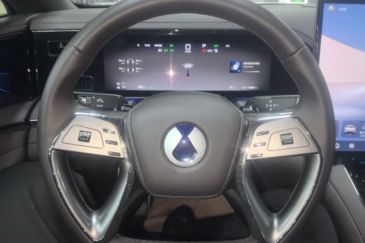 Used Denza Z9 2024 1100 km All-Wheel-Drive Ultra Version