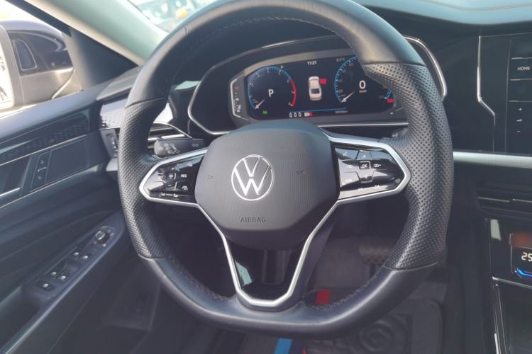 Used Volkswagen Passat 2022 330TSI Luxury Edition
