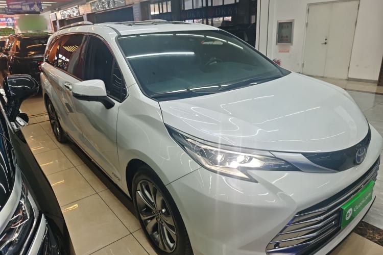 Used Toyota Sienna 2021 2.5L Hybrid Platinum Edition