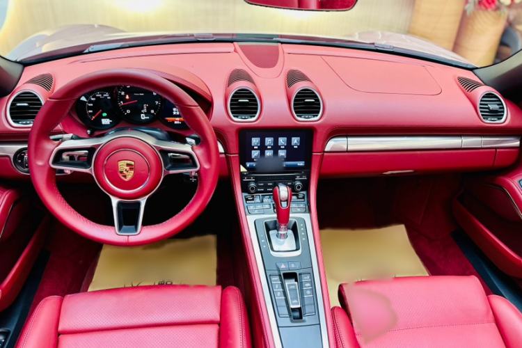 Used Porsche 718 2022 Boxster 2.0T
