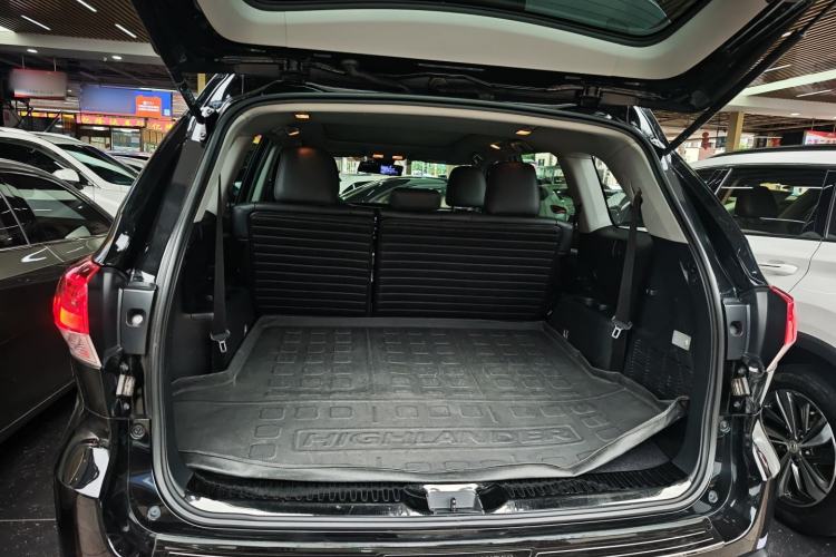 Used Toyota Highlander 2018 2.0T Four-Wheel Drive Luxury Version 7 Seats China VI Standard
