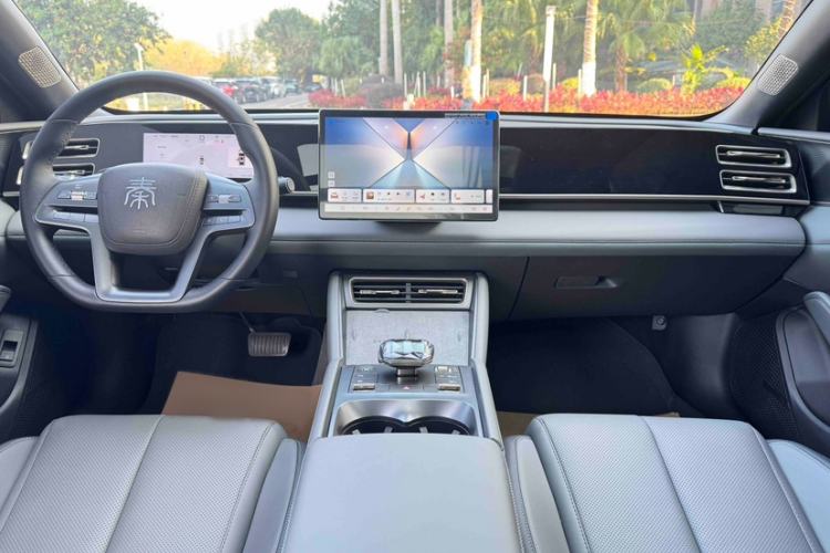 Used BYD Qin L 2025 DM-i Smart Drive 120KM Superior Model